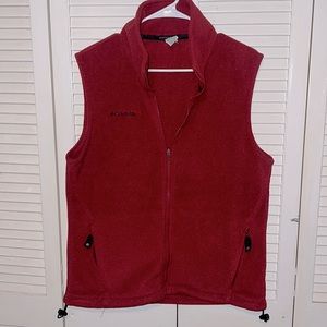 Columbia Women’s Large Zip-up Fleece Vest in Cranberry